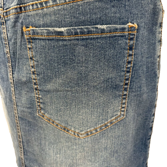 Love Tree Denim Jean Mini Skirt w/ metal O ring Full Zipper, & pockets size SM - Picture 8 of 9